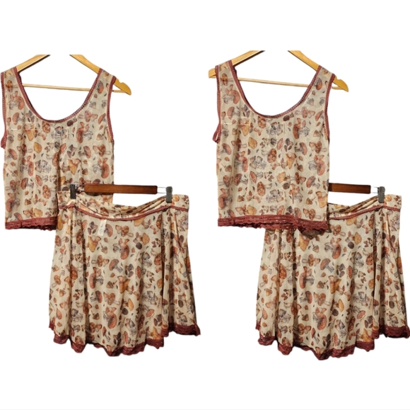 uye surana Dresses & Skirts - Mushroom print tank and skirt set with lace detail